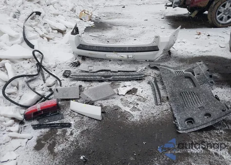 2015 Chevrolet Tahoe Commercial Fleet z USA, uszkodzony, nr VIN 1GNSK3EC2FR574621